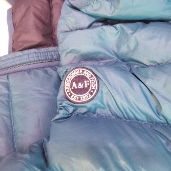 Abercrombie and Fitch Women's Lightweight Puffer Jacket Size XS - Picture 5 of 5